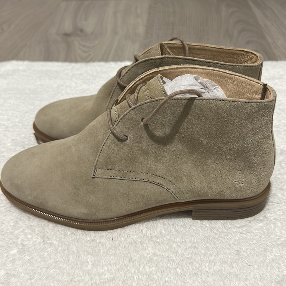 Hush Puppies NWOT Mazin Cayto Chukka Taupe Suede women’s Size 9.5